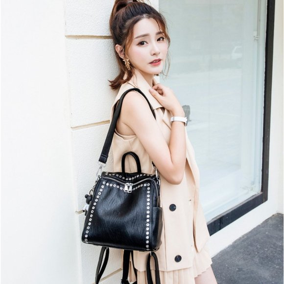 2020 Women Genuine Leather Backpack Rivet Multifunctional Backpack Female